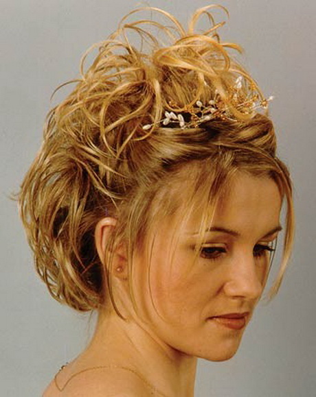 fryzury-na-wesele-krtkie-wosy-95-15 Fryzury na wesele krótkie włosy