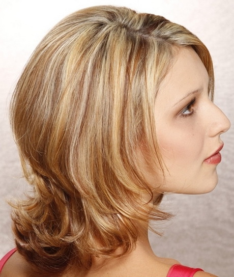 fryzury-wosy-pdugie-krtkie-33-13 Fryzury włosy półdługie krótkie