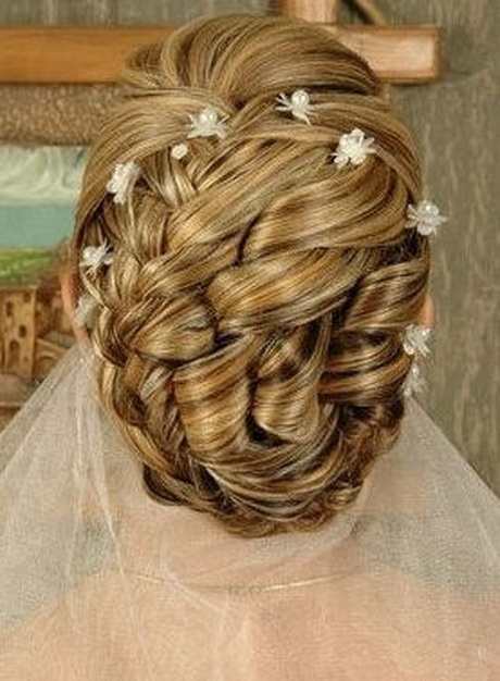 pikne-fryzury-na-wesele-98-9 Piękne fryzury na wesele