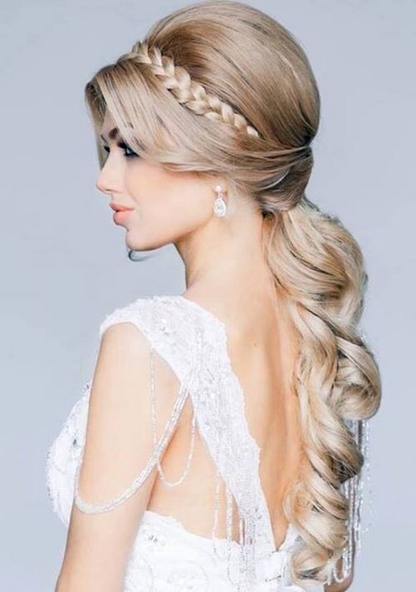 fryzury-na-wesele-dugie-wosy-loki-87_16 Fryzury na wesele długie włosy loki