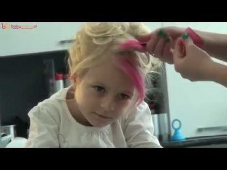 fryzury-z-grzywk-dla-dziewczynek-10_18 Fryzury z grzywką dla dziewczynek