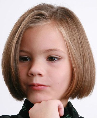 fryzury-z-krtkich-wosw-dla-dzieci-30 Fryzury z krótkich włosów dla dzieci