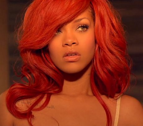 rihanna-czerwone-wlosy-61_14 Rihanna czerwone włosy
