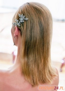 fryzura-na-wesele-proste-wosy-87_20 Fryzura na wesele proste włosy
