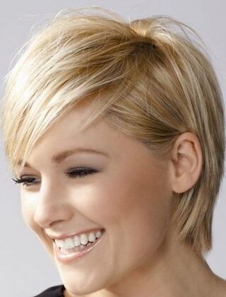 fryzury-dla-cienkich-wlosow-blond-71_4 Fryzury dla cienkich włosów blond