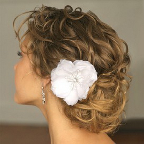 fryzura-na-wesele-wosy-rednie-79-2 Fryzura na wesele włosy średnie