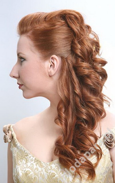 fryzura-weselna-dugie-wosy-75-4 Fryzura weselna długie włosy