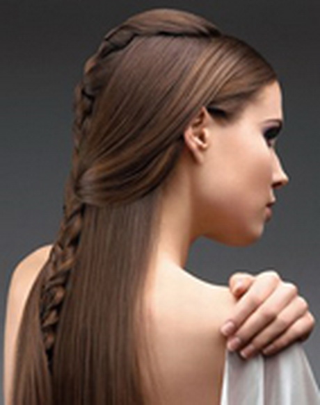 fryzury-damskie-dugie-proste-wosy-29-15 Fryzury damskie długie proste włosy