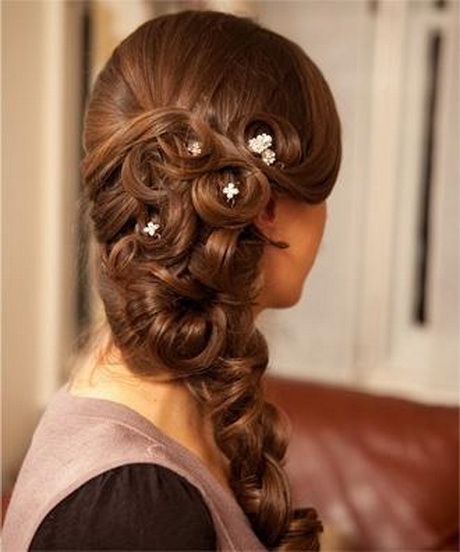 fryzury-na-wesele-dugie-wosy-33-11 Fryzury na wesele długie włosy