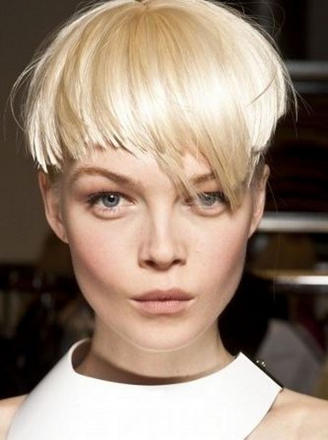 krtkie-blond-wosy-81-6 Krótkie blond włosy