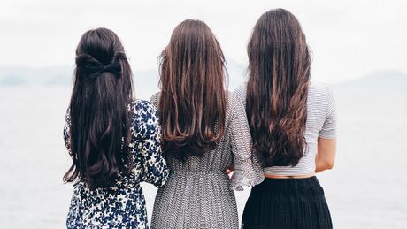 fryzury-na-wesele-2019-srednie-wlosy-33_12 Fryzury na wesele 2019 średnie włosy