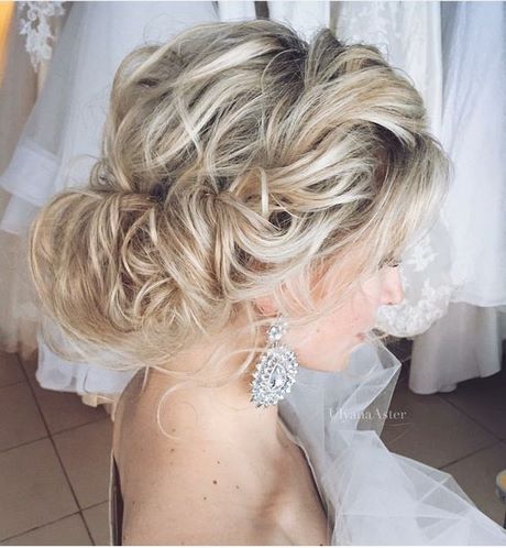 fryzury-na-wesele-2019-srednie-wlosy-33_5 Fryzury na wesele 2019 średnie włosy