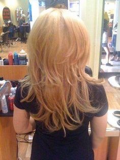 fryzury-damskie-dugie-wosy-cieniowane-82_9 Fryzury damskie długie włosy cieniowane