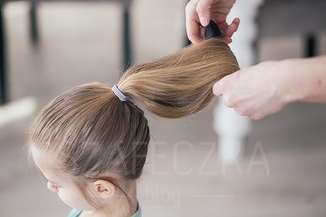 jak-sie-robi-fryzury-dla-dziewczynek-56_5 Jak się robi fryzury dla dziewczynek