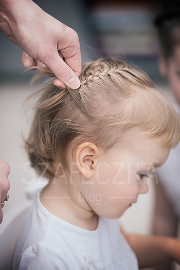 fryzury-dla-malej-dziewczynki-na-wesele-73_9 Fryzury dla małej dziewczynki na wesele