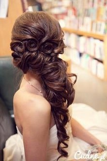 liczne-fryzury-na-wesele-98_12 Śliczne fryzury na wesele