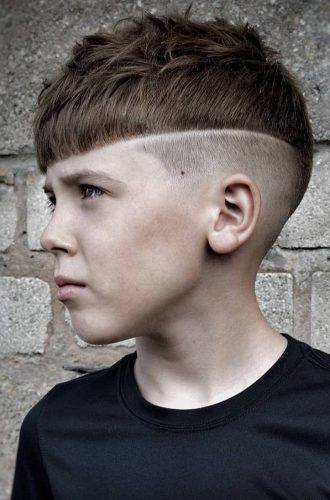 jak-zrobic-fajna-fryzure-do-szkoly-dla-chlopaka-79 Jak zrobić fajną fryzurę do szkoły dla chłopaka