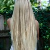 Długie blond włosy
